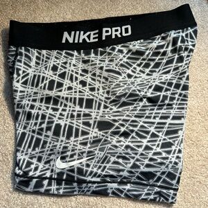 NIKE PRO SHORTS SIZE SMALL